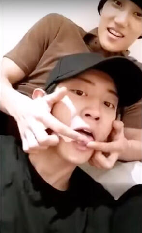 171030 Chanyeol with Kai